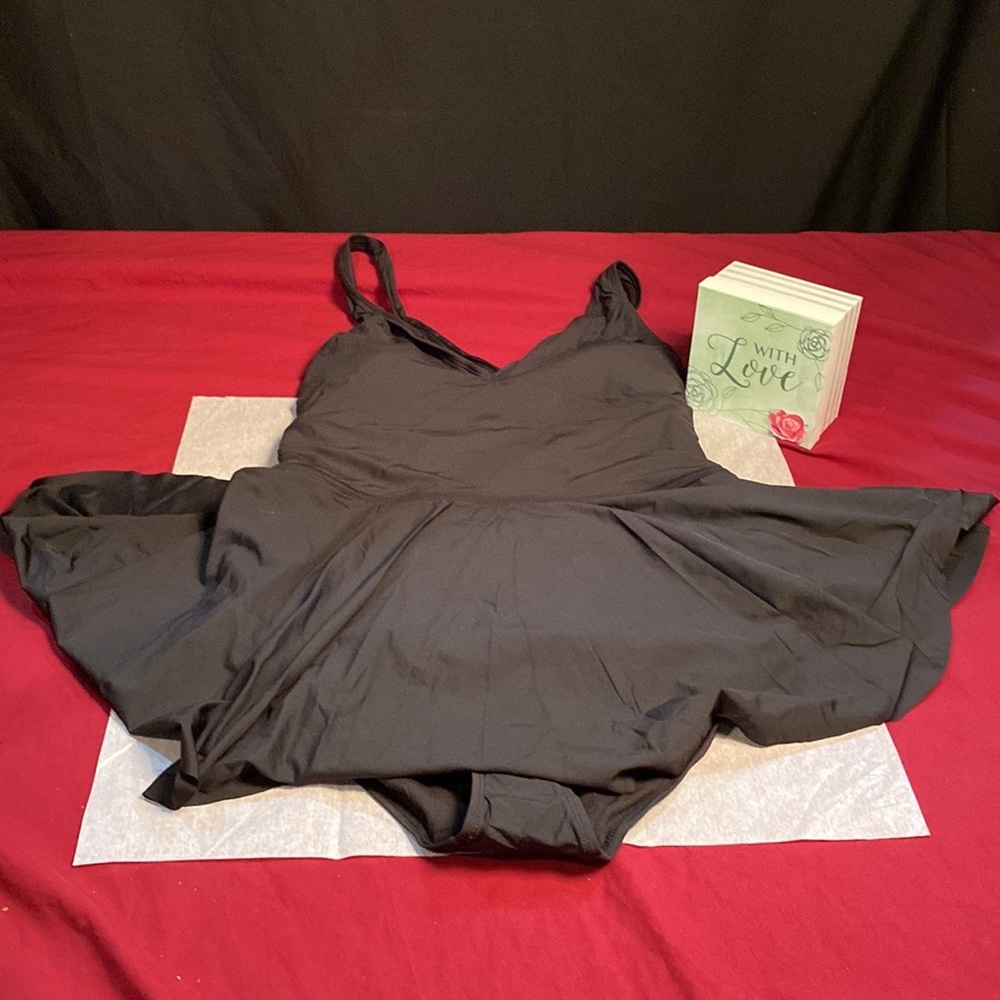NWT Catalina size XL (16-18) Black Swim Wear - Picture 5 of 9